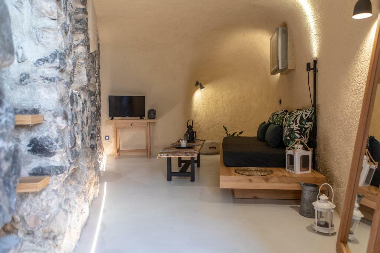 Nalas Suites Emporio  Exteriör bild